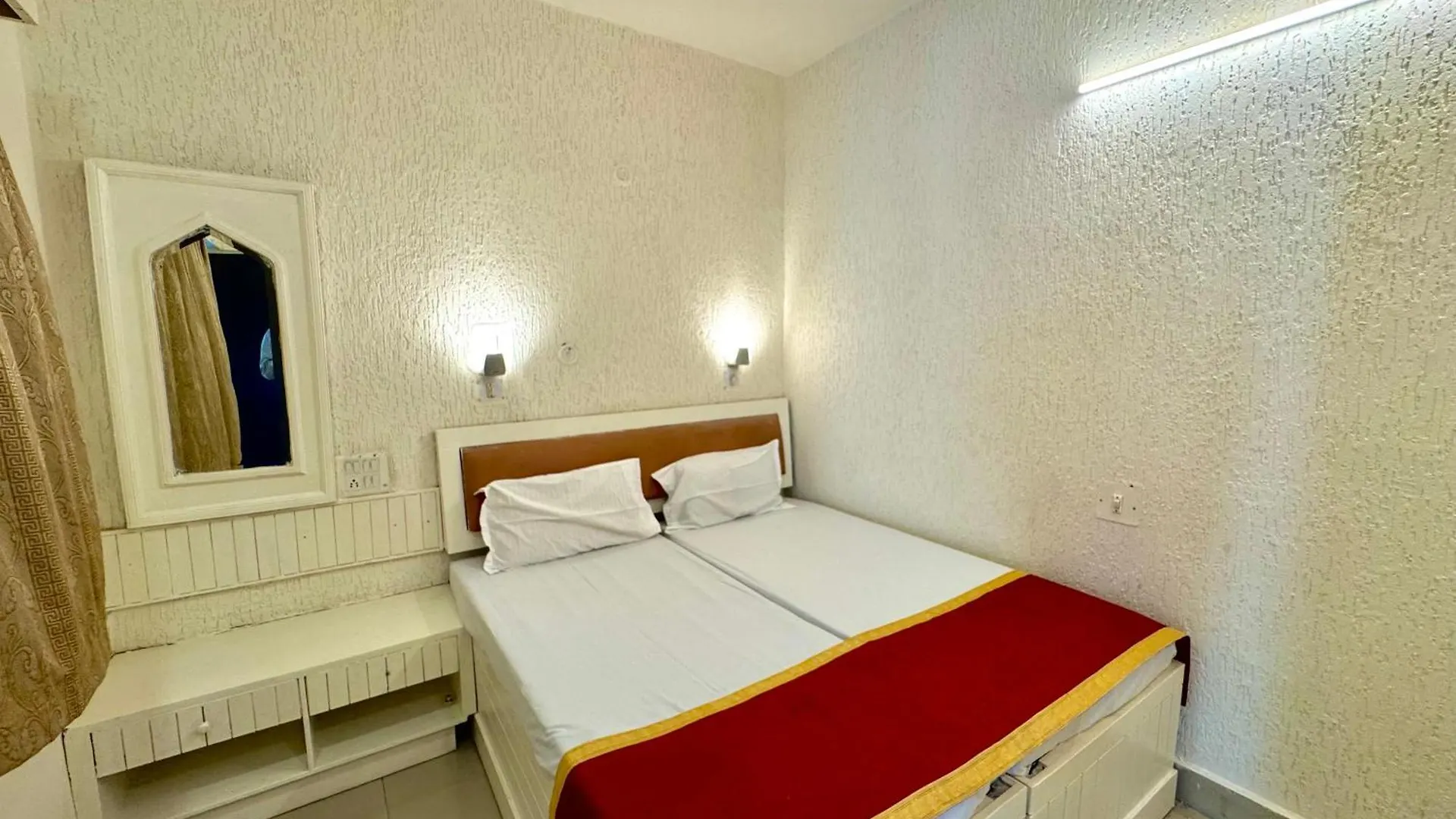 Hotel Kamal Nearest To Taj Mahal Agra  Indien