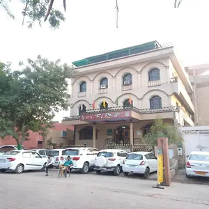 Taj Plaza, Vip Road, Agra (Uttar Pradesh)